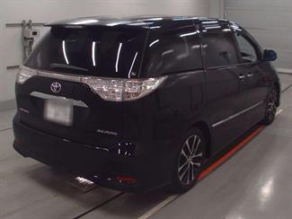 2015 Toyota Estima - Thumbnail