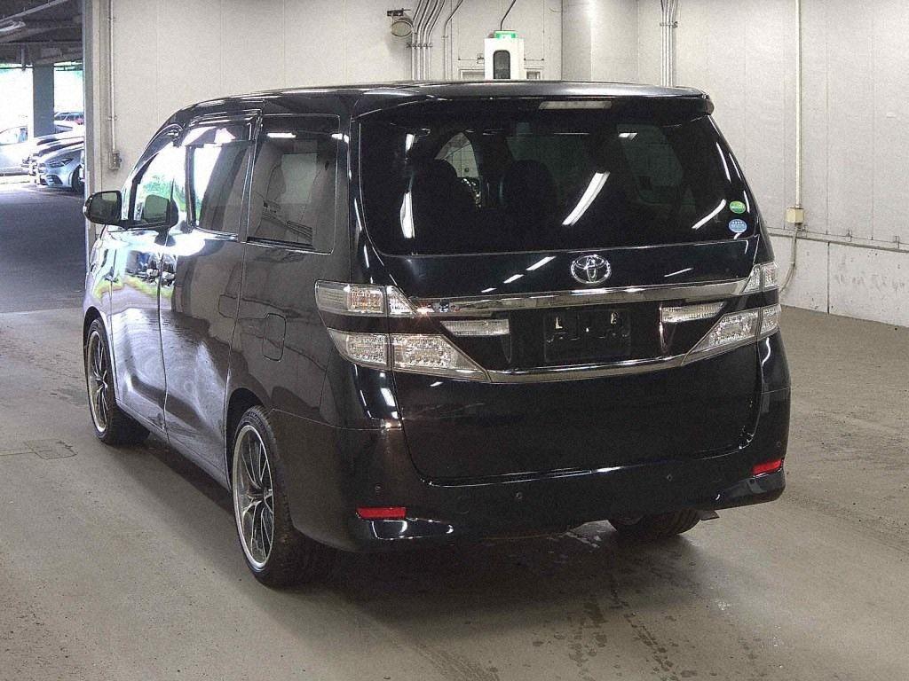 2013 Toyota VELLFIRE