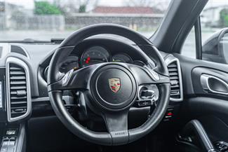 2012 Porsche Cayenne - Thumbnail