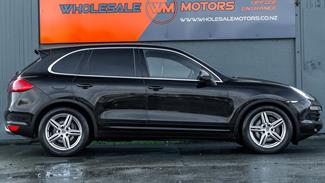 2012 Porsche Cayenne - Thumbnail