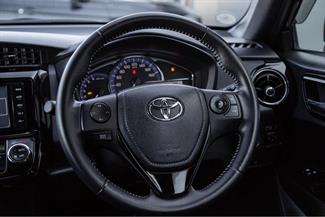 2015 Toyota Corolla - Thumbnail