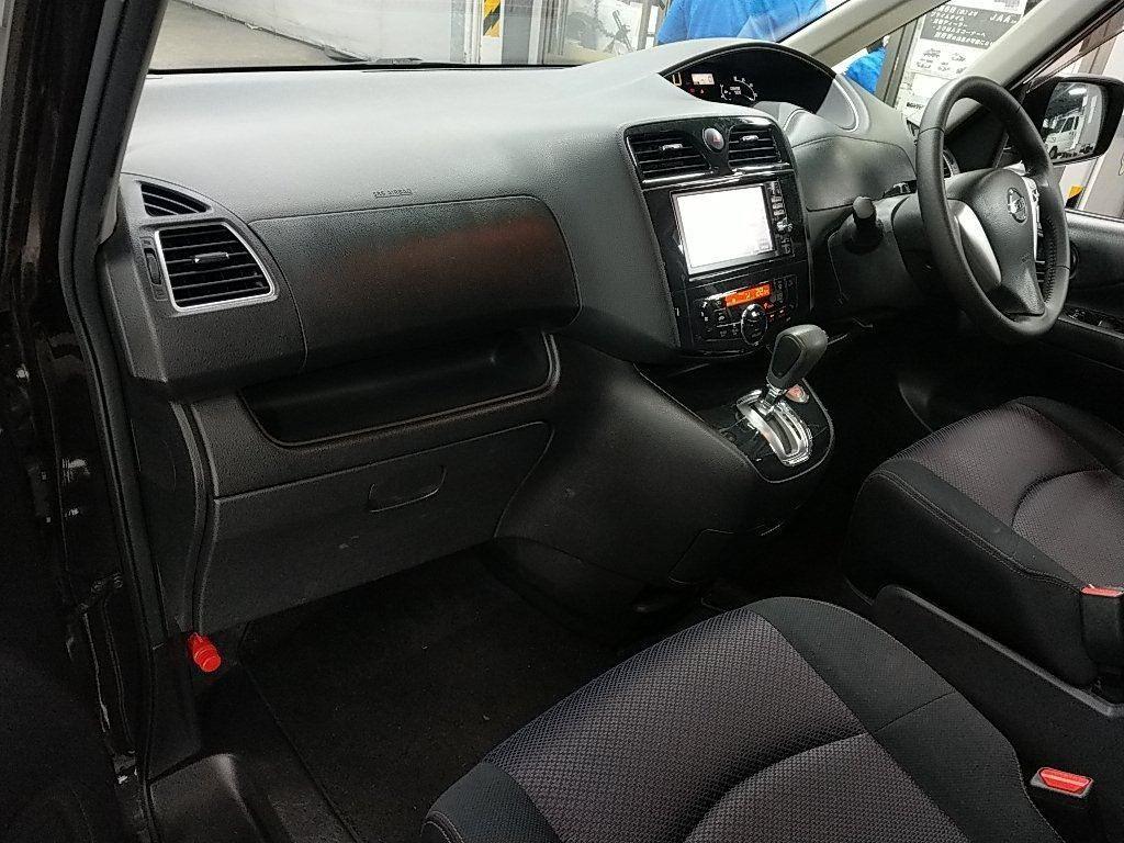 2012 Nissan SERENA