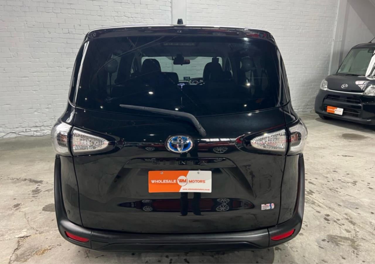 2015 Toyota Sienta