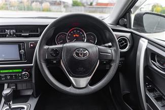 2013 Toyota AURIS - Thumbnail