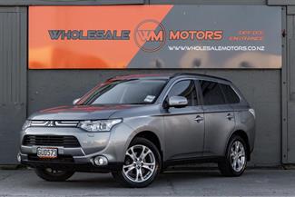 2013 Mitsubishi Outlander - Thumbnail