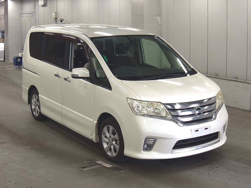 2012 Nissan SERENA