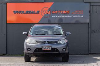 2008 Mitsubishi Outlander - Thumbnail