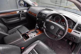 2007 Volkswagen Touareg - Thumbnail