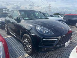 2014 Porsche Cayenne - Thumbnail