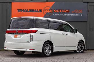 2013 Nissan Elgrand - Thumbnail