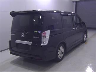 2012 Honda STEPWAGON - Thumbnail