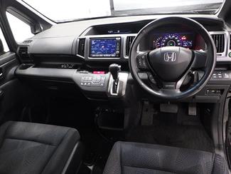 2012 Honda STEPWAGON - Thumbnail