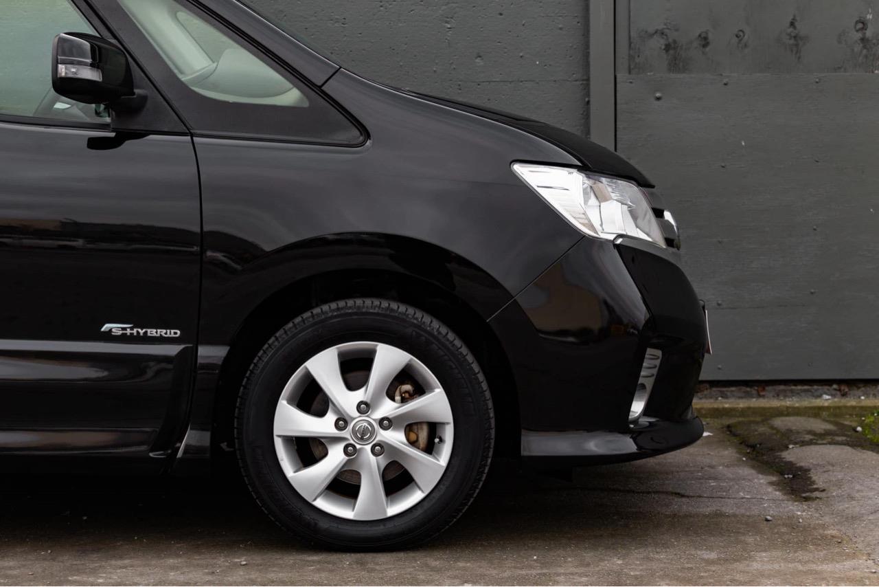 2012 Nissan SERENA