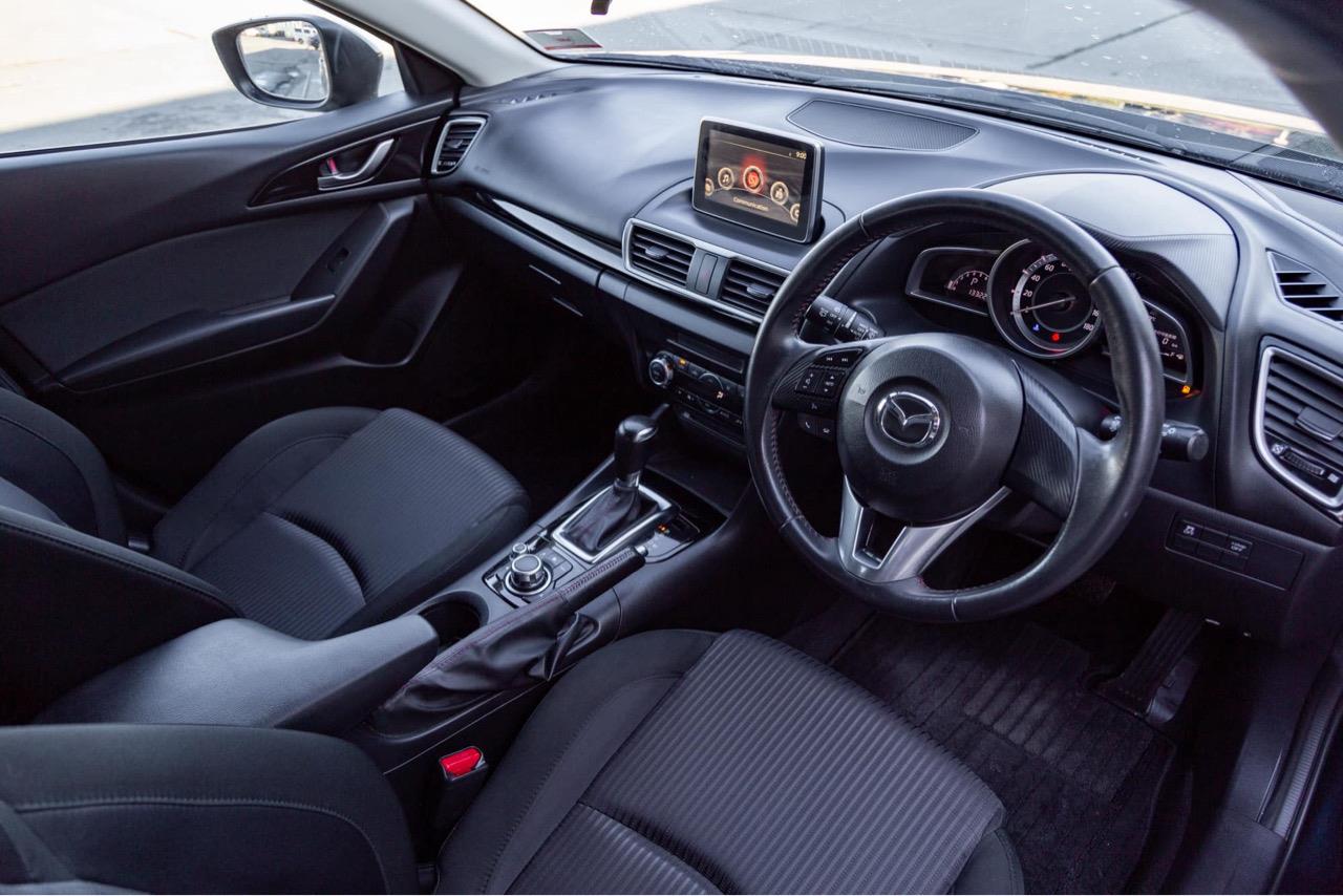 2014 Mazda Axela