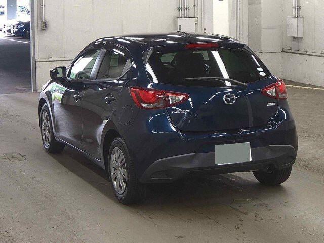 2016 Mazda Demio