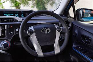 2014 Toyota AQUA - Thumbnail